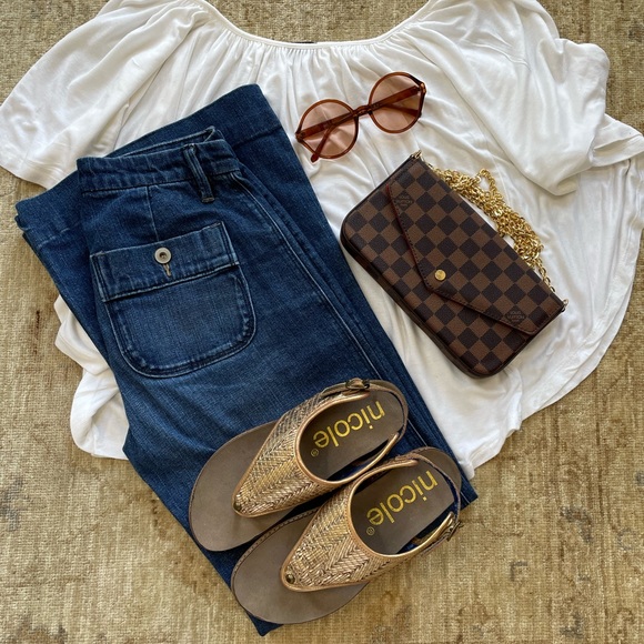 Winged Flowy Top Size S. White. - Picture 8 of 8